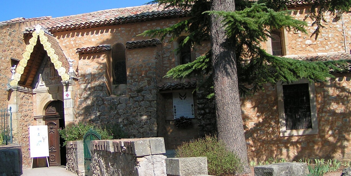 Rennes le château kerk (wikimedia commons)